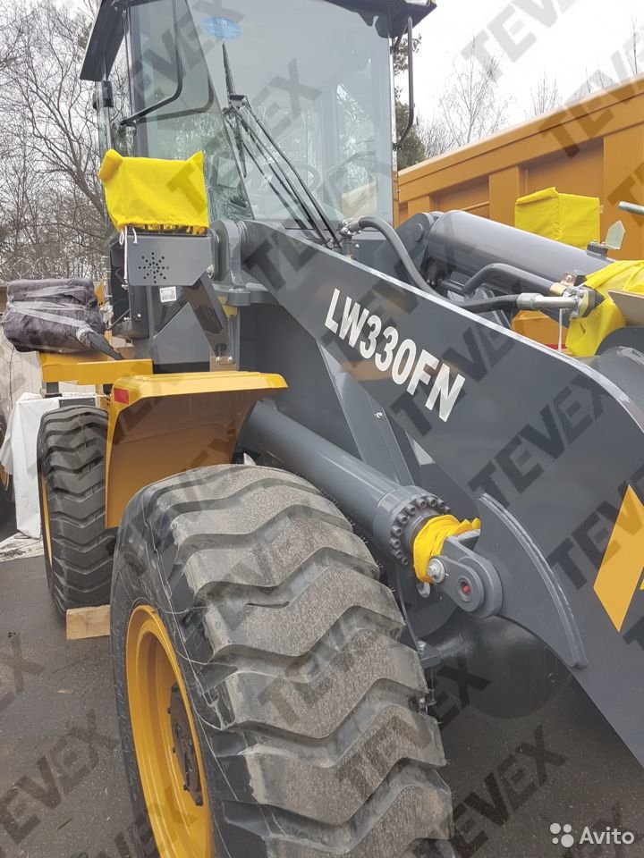 Фронтальный погрузчик xcmg LW330FN