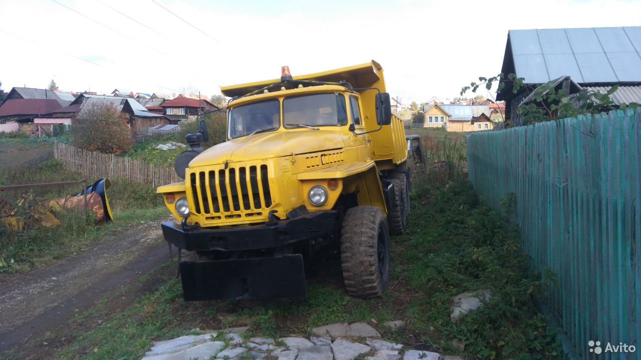 Комбинированная дорожная машина УРАЛ 5557 МДК Тройка 2000