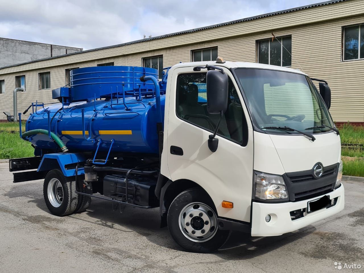 Ассенизатор Hino 300