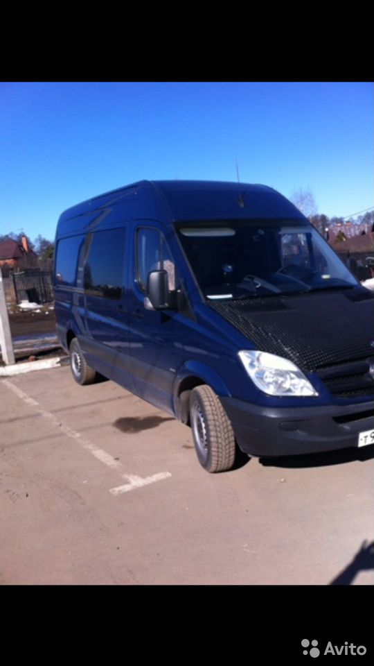 Цельнометаллический фургон Mercedes-Benz Sprinter