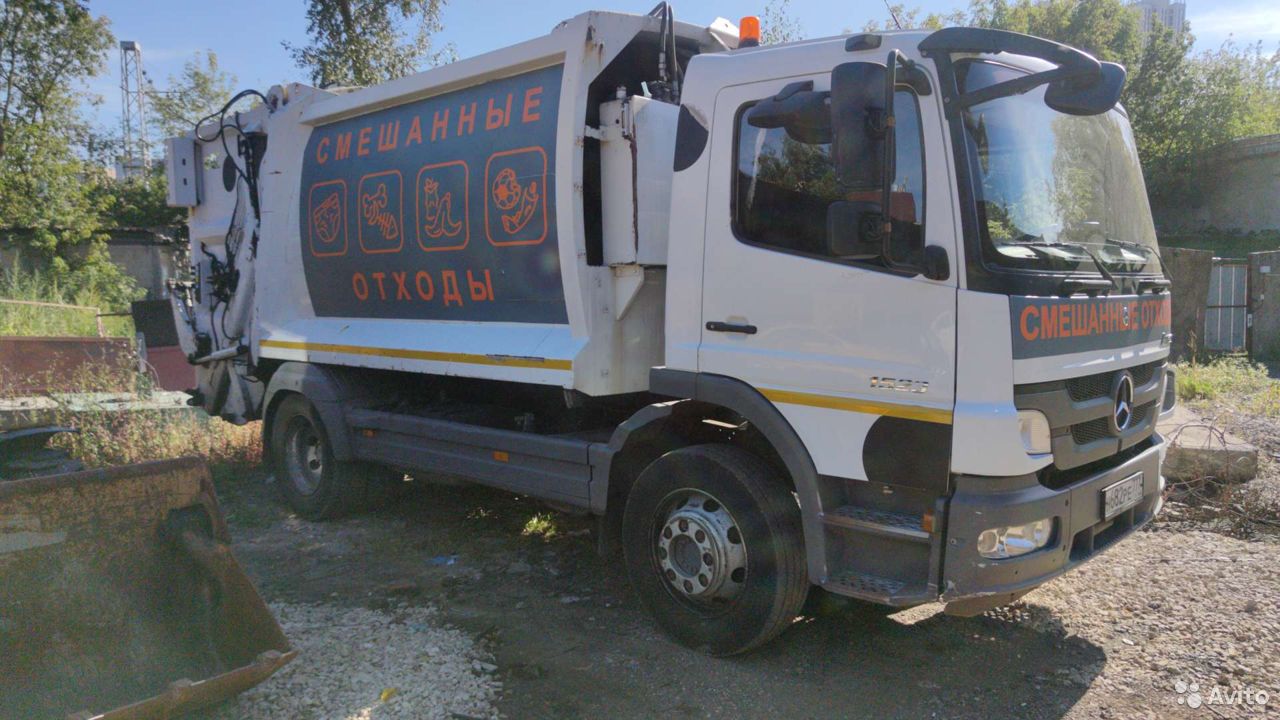 Мусоровоз Mercedes-Benz Atego 1523