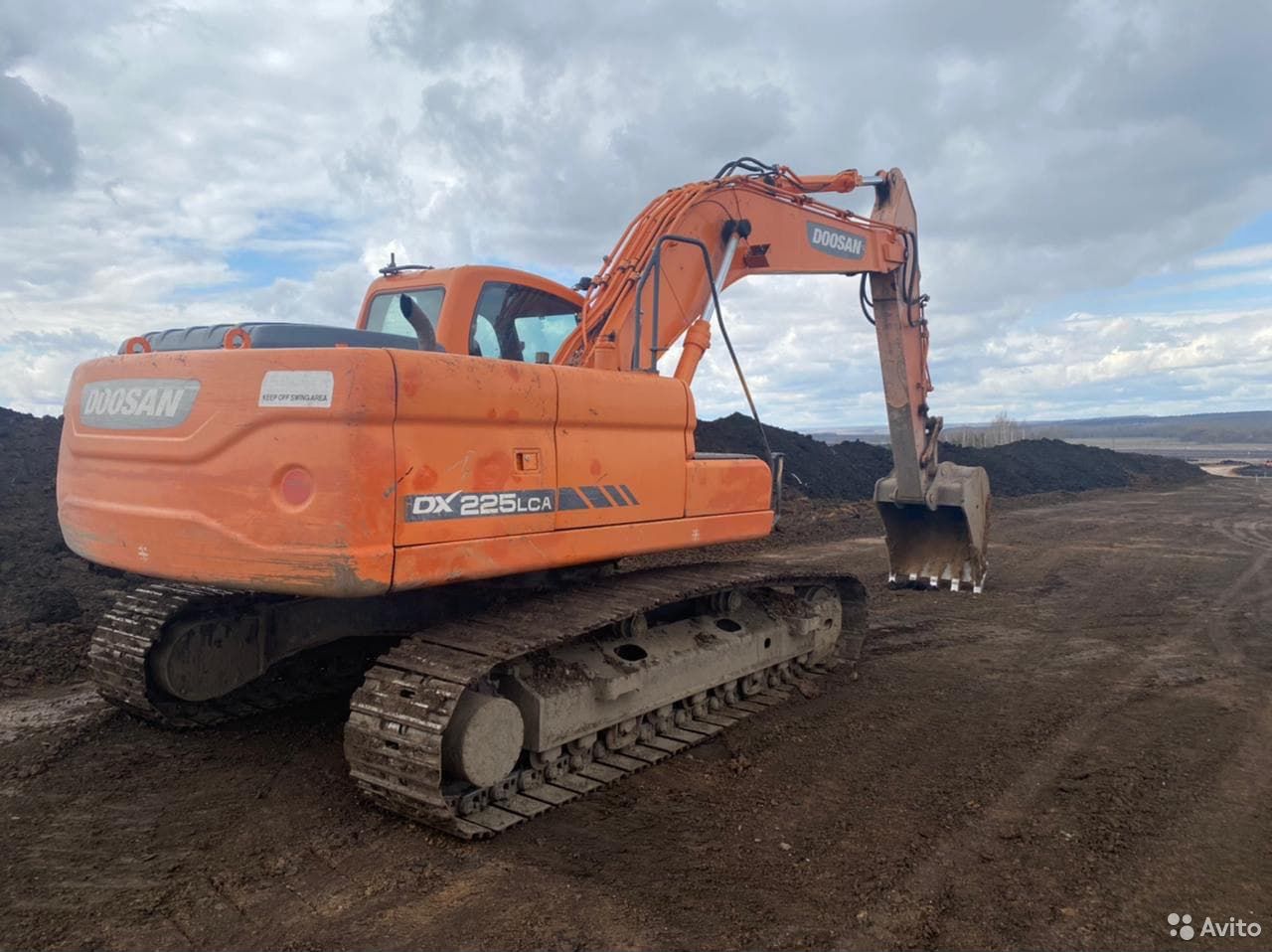 Гусеничный экскаватор Doosan DX225LCA