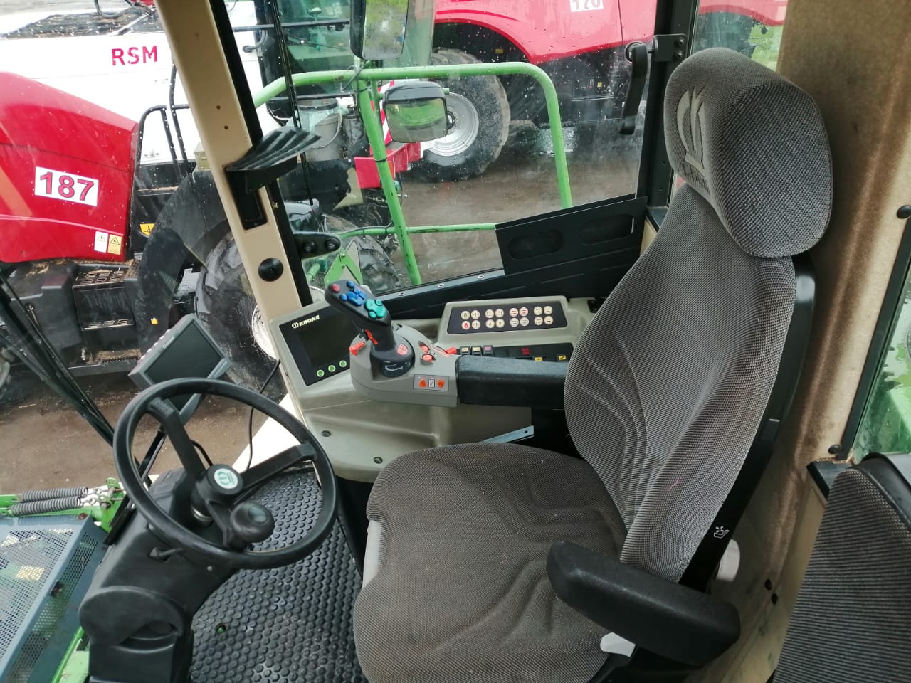 Кормоуборочный комбайн Krone Big X 500