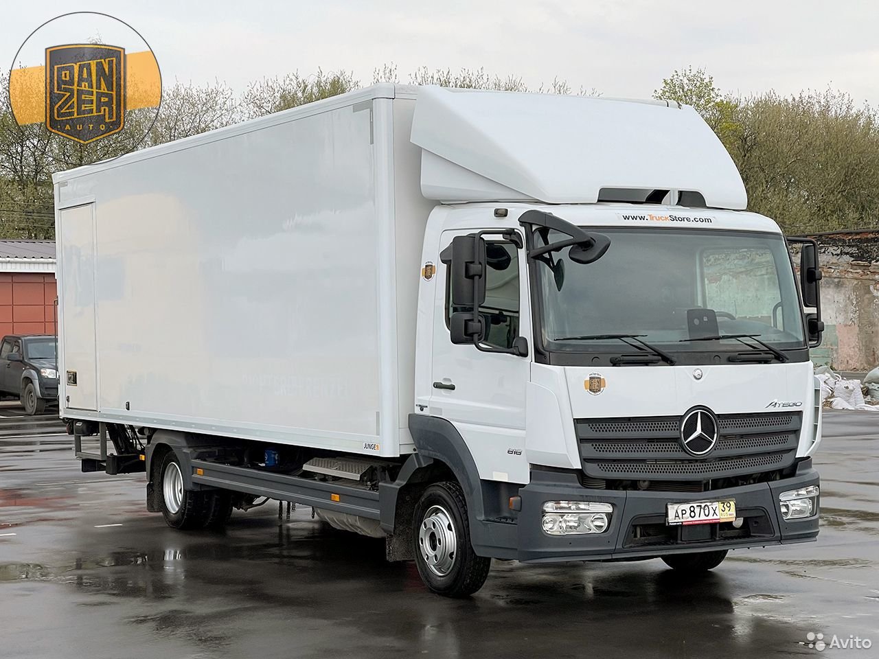 Грузовой фургон Mercedes-Benz Atego