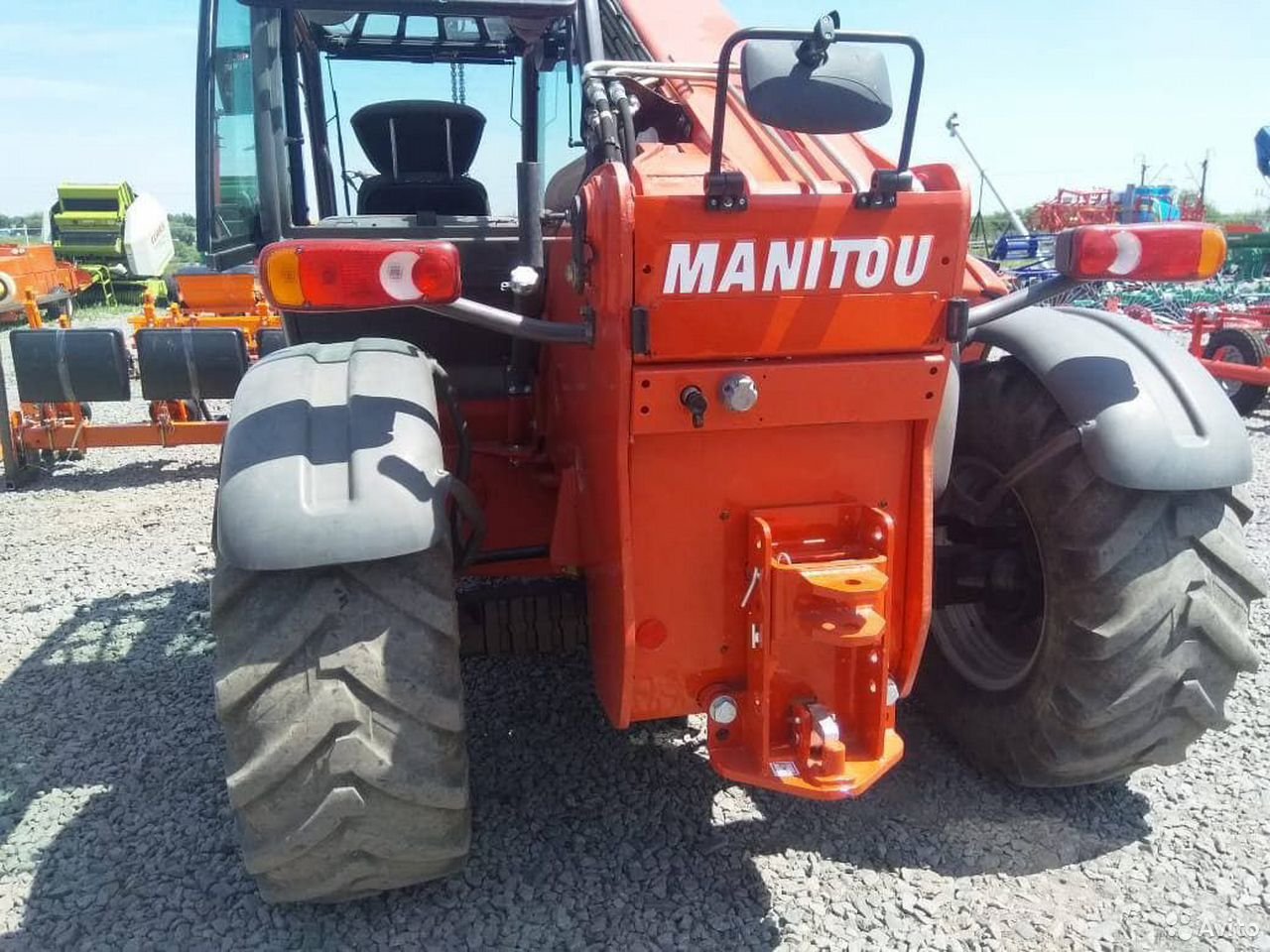 Телескопический погрузчик Manitou 735-120 LSU