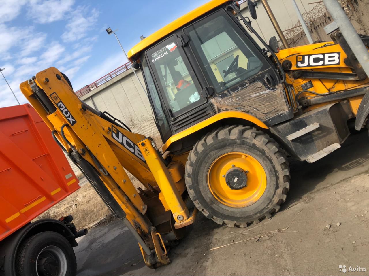 Экскаватор-погрузчик JCB 3CX