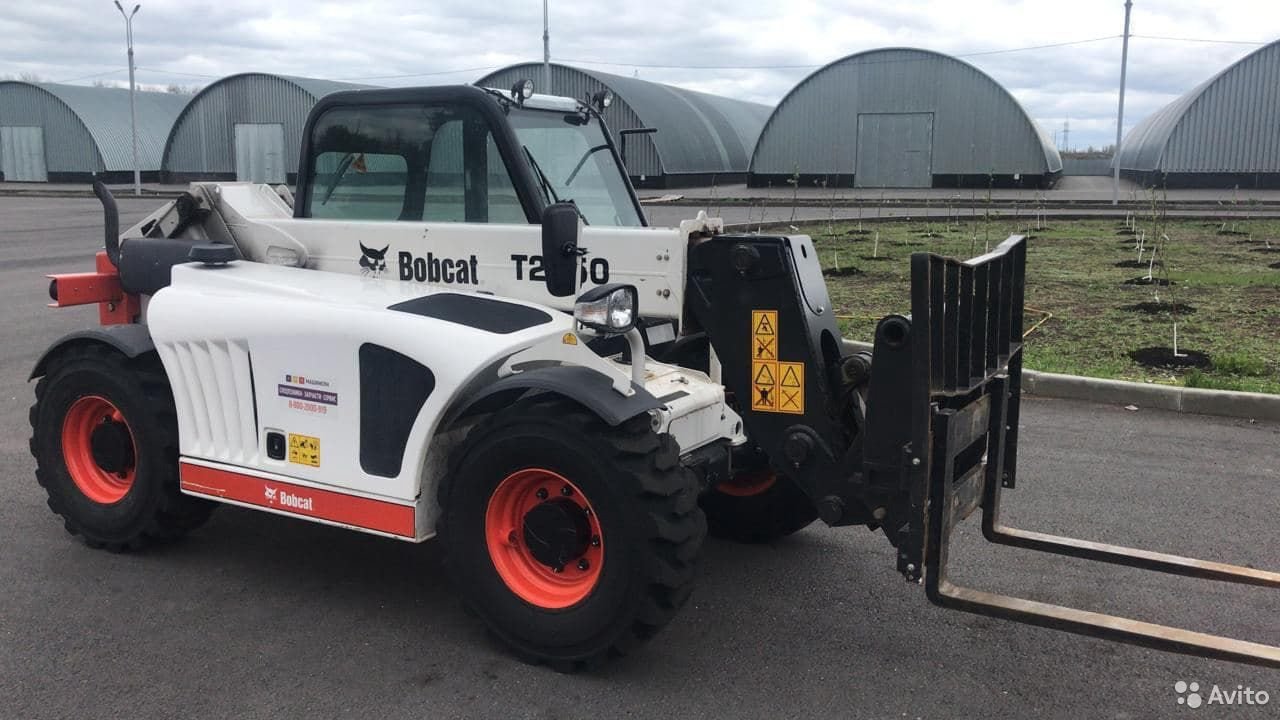 Телескопический погрузчик Bobcat T2250