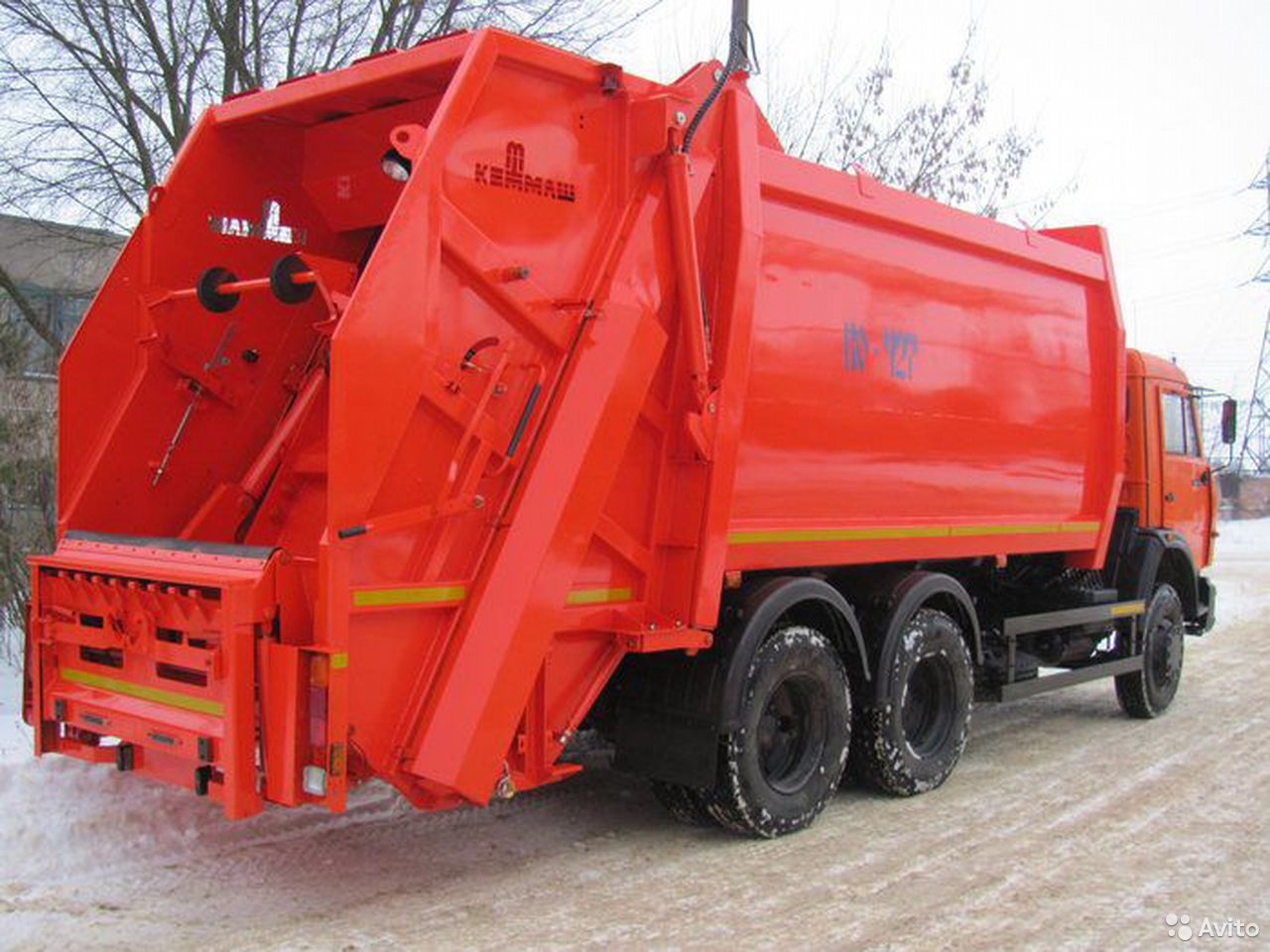 Мусоровоз Коммаш Мценск КО-427-80 на шасси КамАЗ 65115