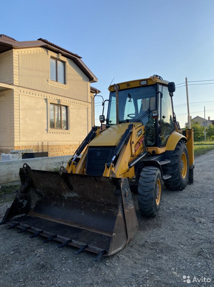 Экскаватор-погрузчик JCB 3CX