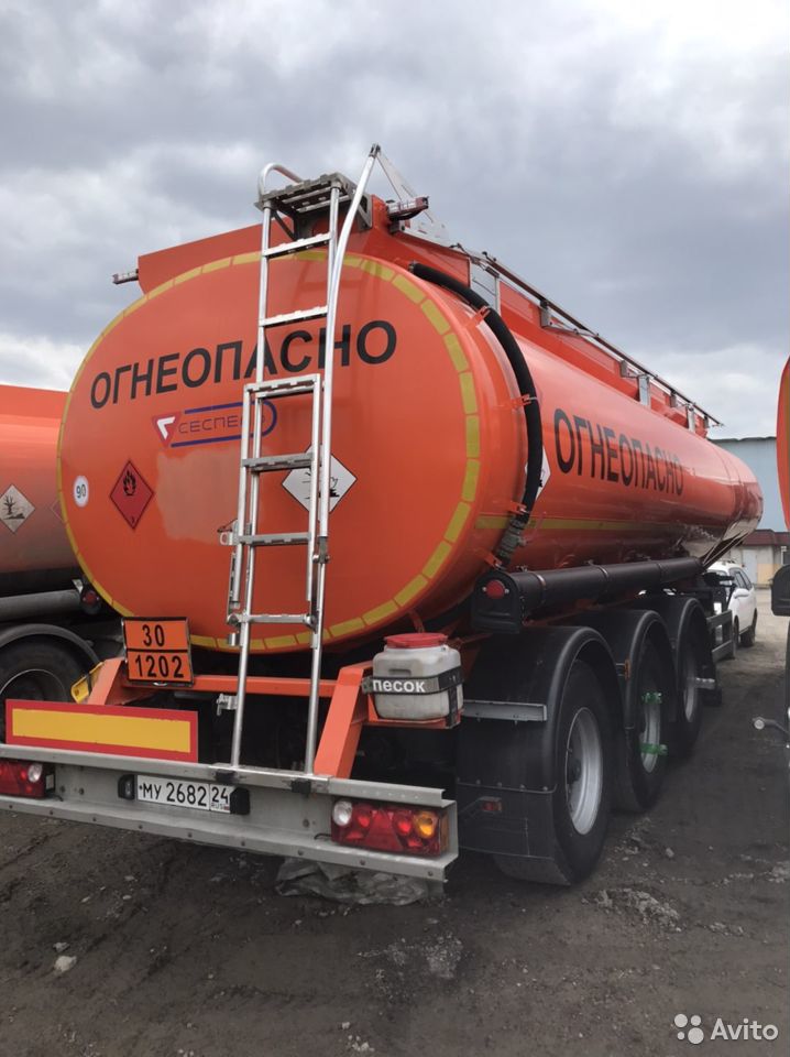 Полуприцеп бензовоз Сеспель SF3330