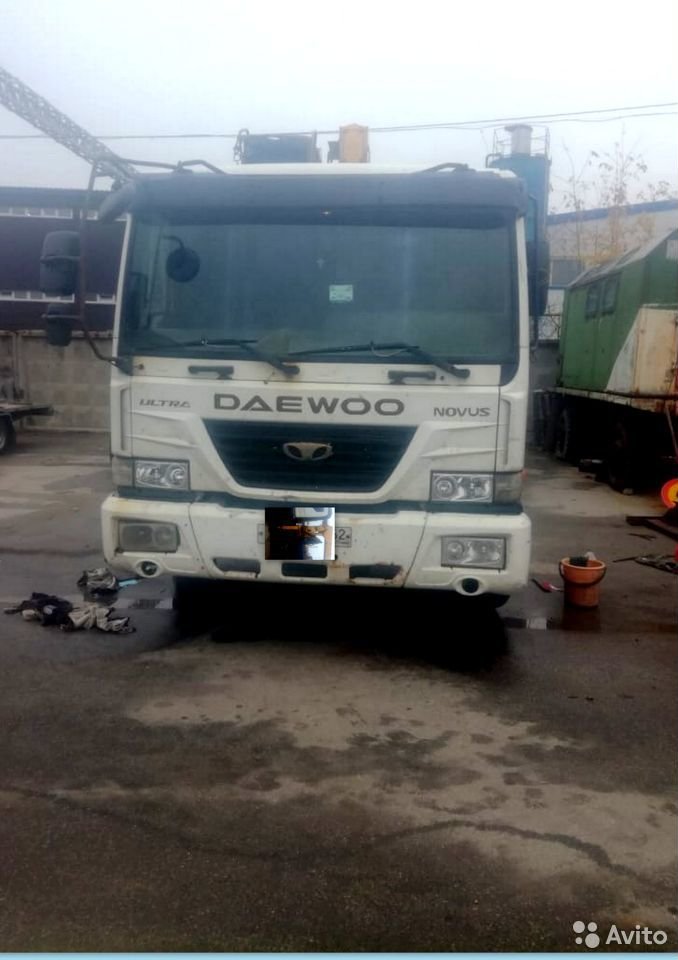 Бортовой грузовик с КМУ Daewoo Ultra Novus