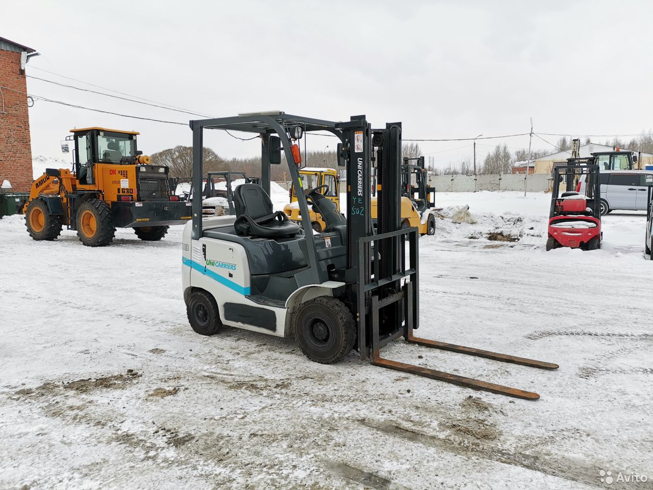 Вилочный погрузчик Unicarriers