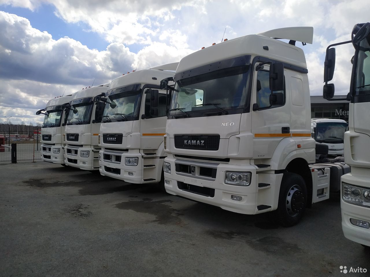 Седельный тягач Камаз 65209