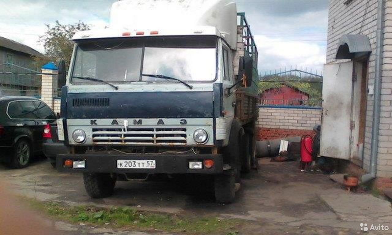 Бортовой грузовик КамАЗ 5320
