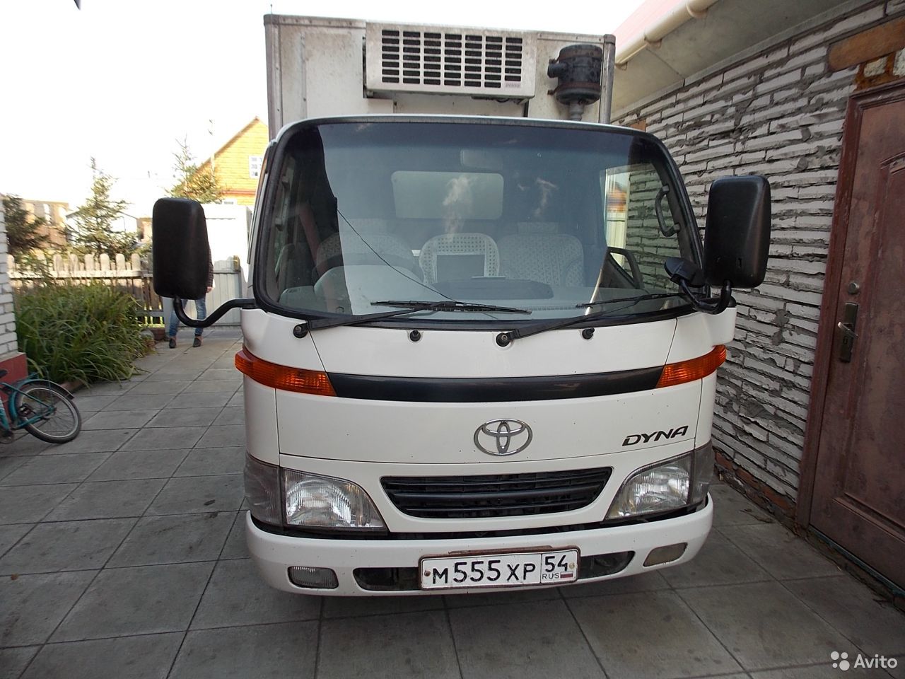 Рефрижераторный фургон Toyota Dyna