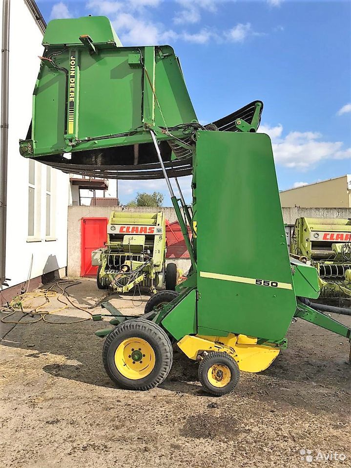 Пресс-подборщик John Deere 550