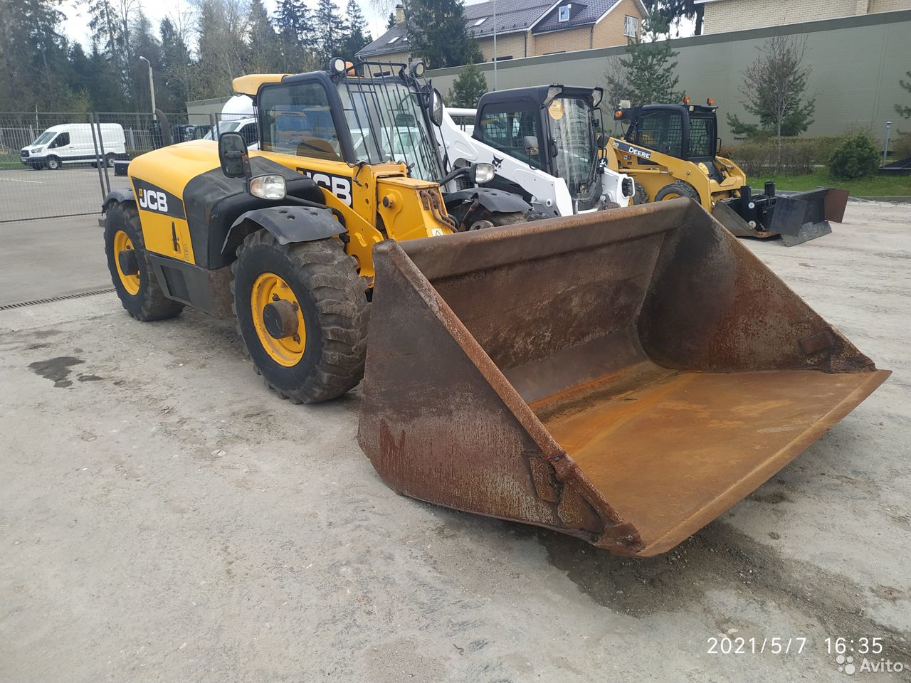 Телескопический погрузчик JCB 527-58