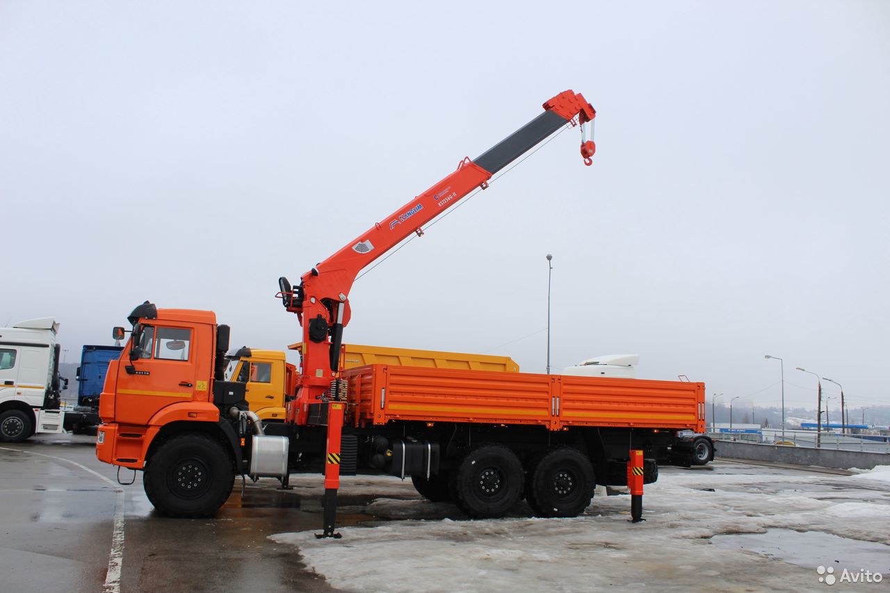 Бортовой грузовик с КМУ КамАЗ 43118 с КМУ Kanglim 1256