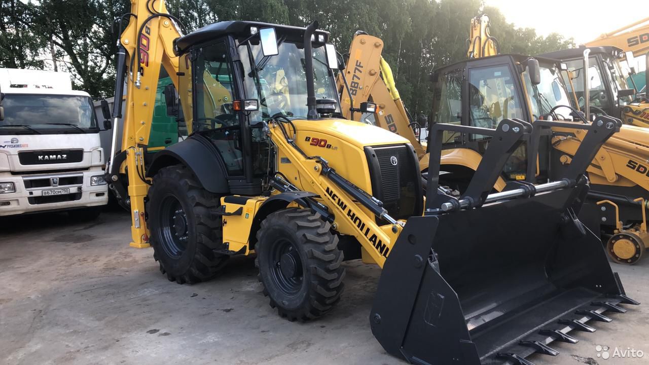 Экскаватор-погрузчик New Holland B90B LR