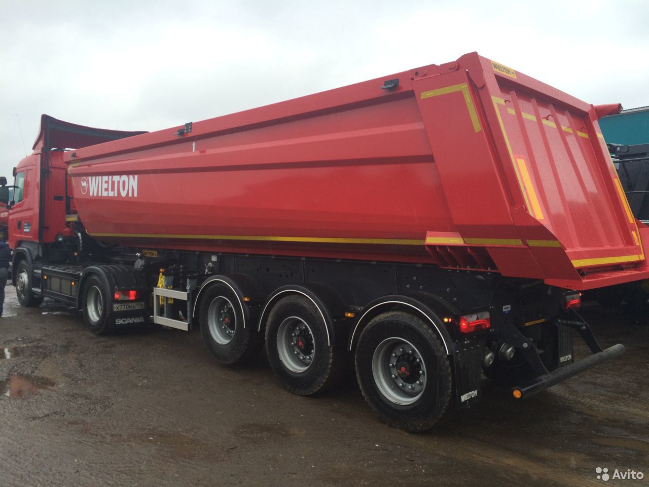 Самосвальный полуприцеп Wielton NW 3 S 30 HP