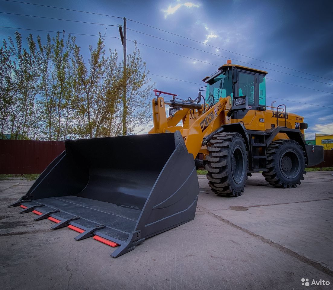 Фронтальный погрузчик HZM XC300