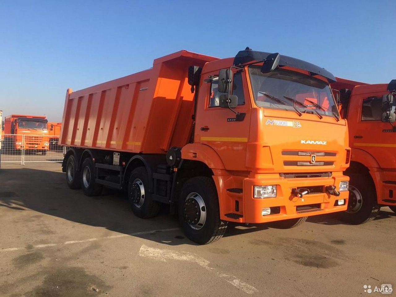 Самосвал КамАЗ 65201-6012-53