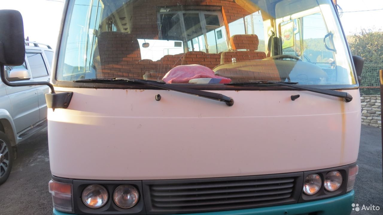 Автобус Toyota Coaster