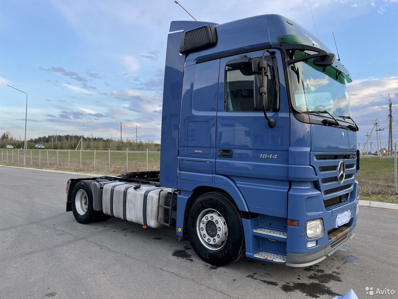 Седельный тягач Mercedes-Benz 1844 LS Actros