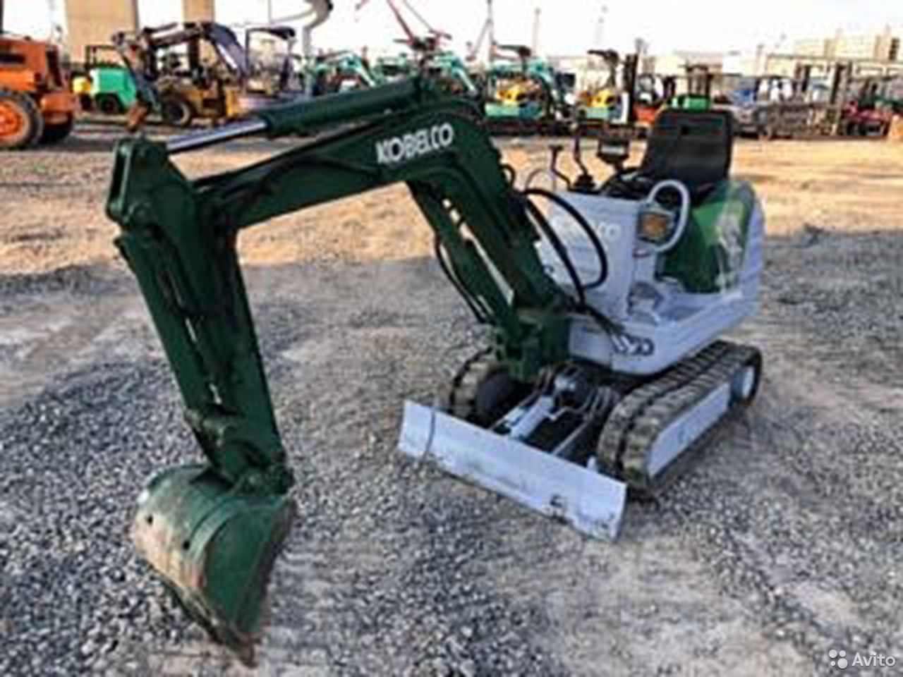 Мини-экскаватор Kobelco SK007-6