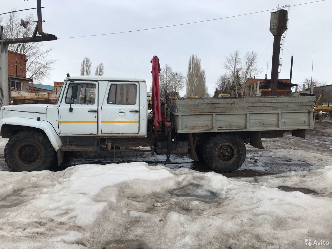 Бортовой грузовик с КМУ Чайка-Сервис 27644Е