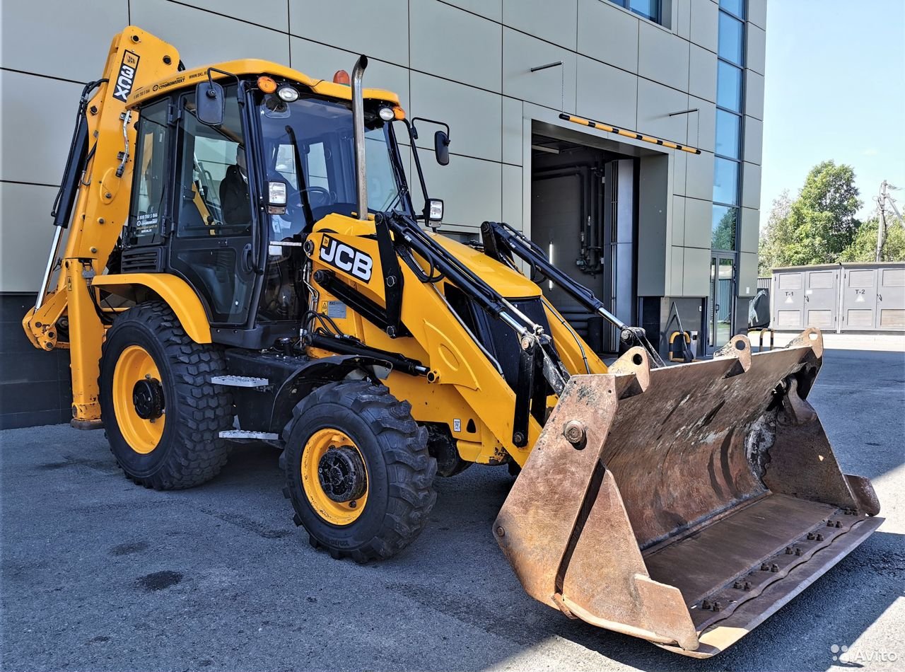 Экскаватор-погрузчик JCB 3CX