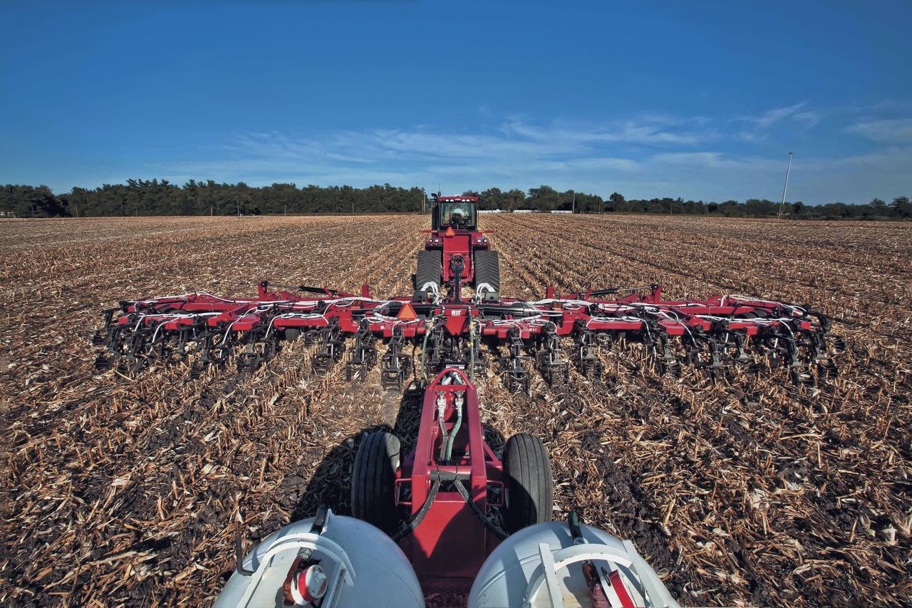 Агрегат для внесения жидких удобрений Case IH NUTRI-PLACER