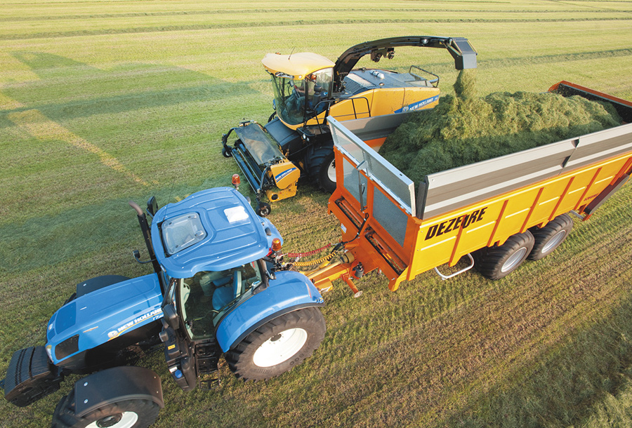 Кормоуборочный комбайн New Holland FR450