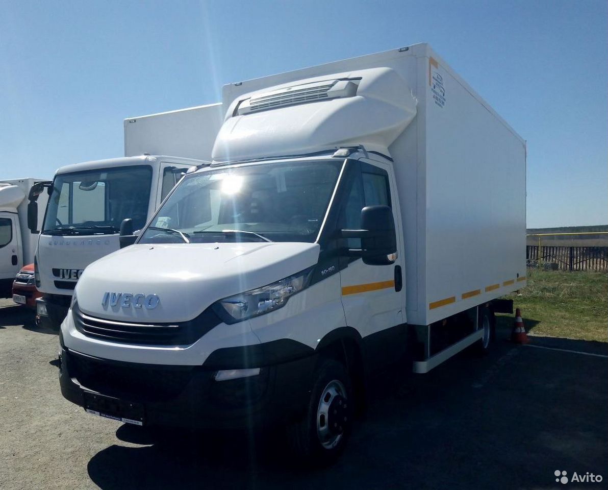Промтоварный фургон Iveco Daily 70C15