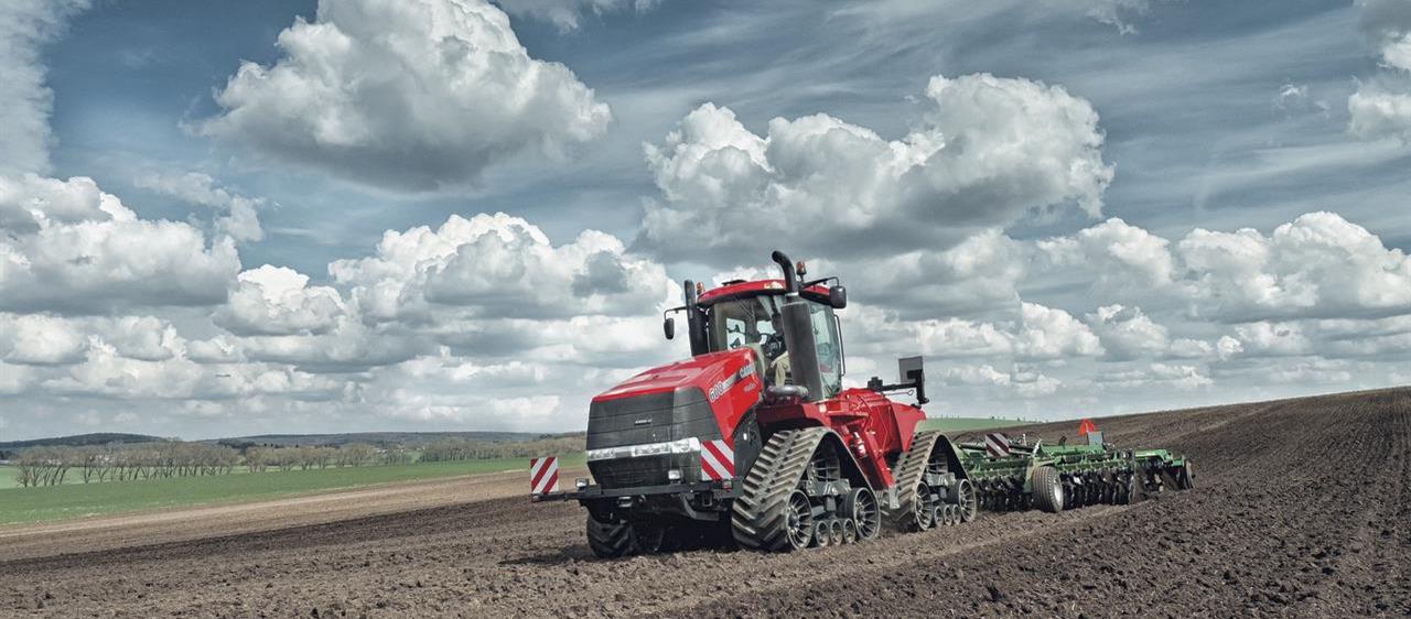 Гусеничный трактор Case IH Steiger 550