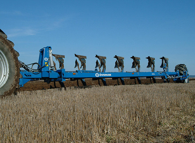 Плуг Kongskilde DVL