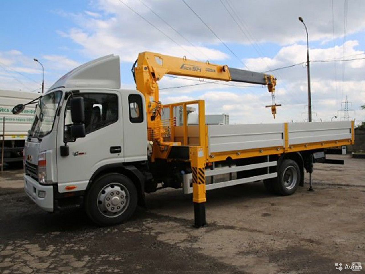 Бортовой грузовик с КМУ JAC N120 с КМУ Soosan SCS514