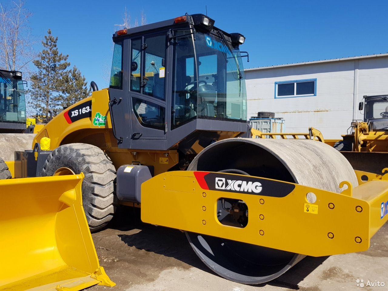 Грунтовый каток XCMG XS163J