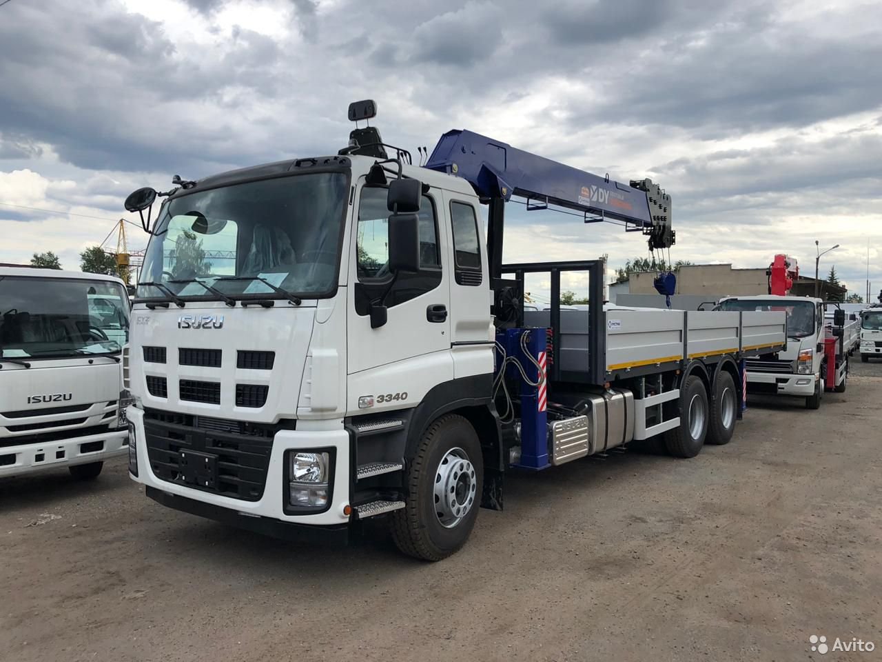 Бортовой грузовик с КМУ ISUZU Giga с КМУ DongYang SS2725LB