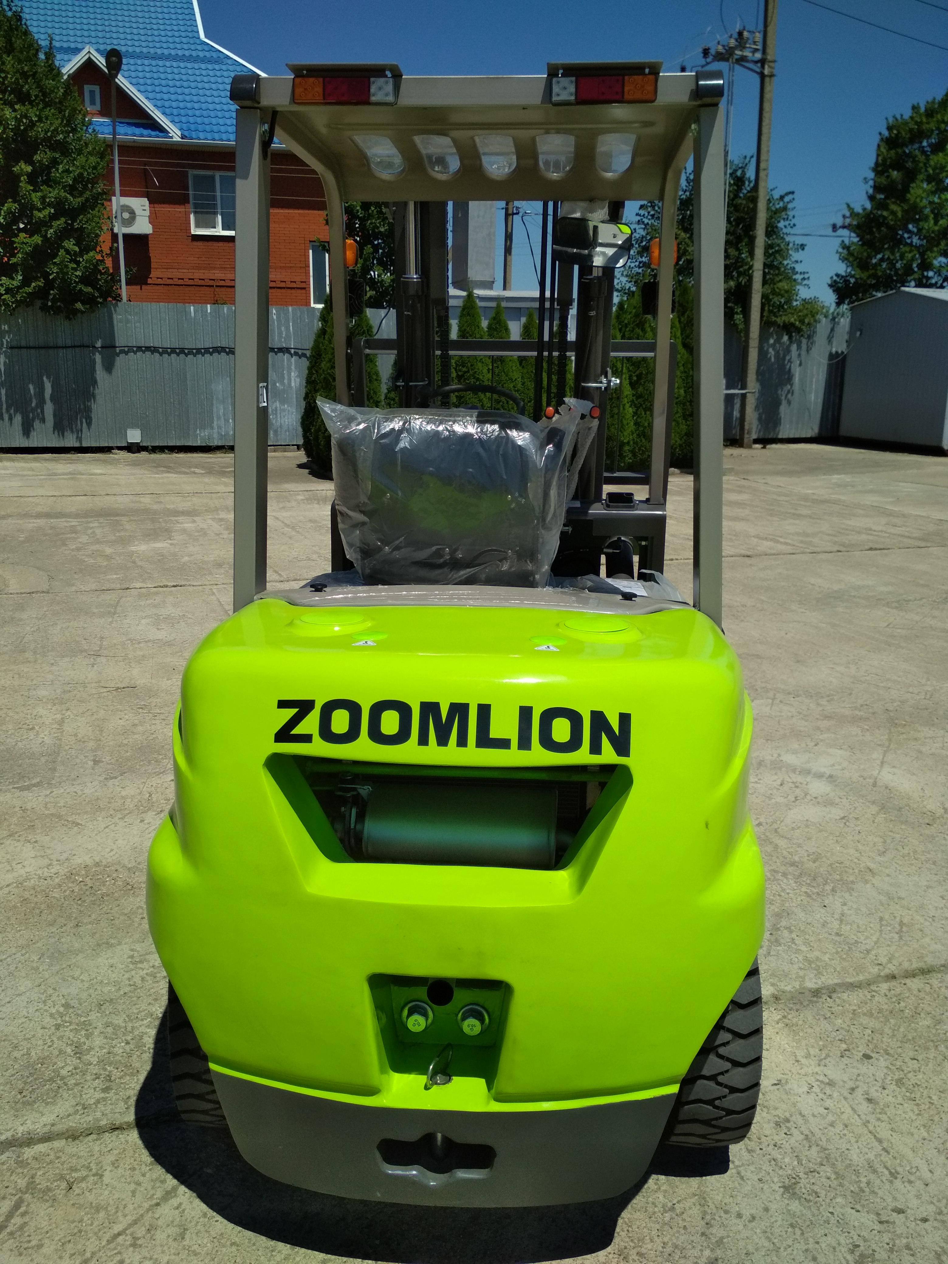 Вилочный погрузчик Zoomlion FD35