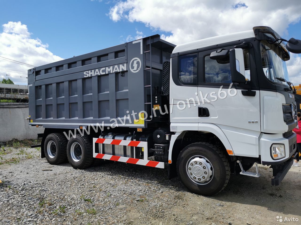 Самосвал SHACMAN (Shaanxi) X3000