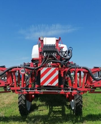 Самоходный опрыскиватель Badger Bargam Rubin 3500