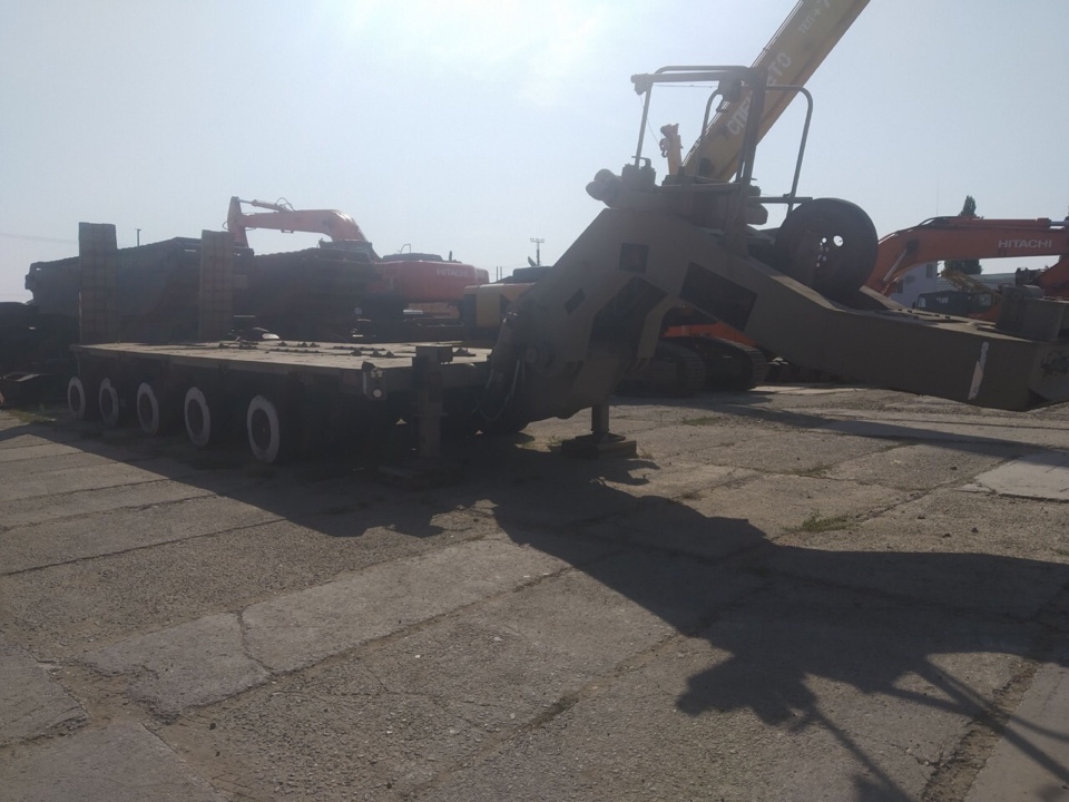 Полуприцеп тяжеловоз Goldhofer 8H