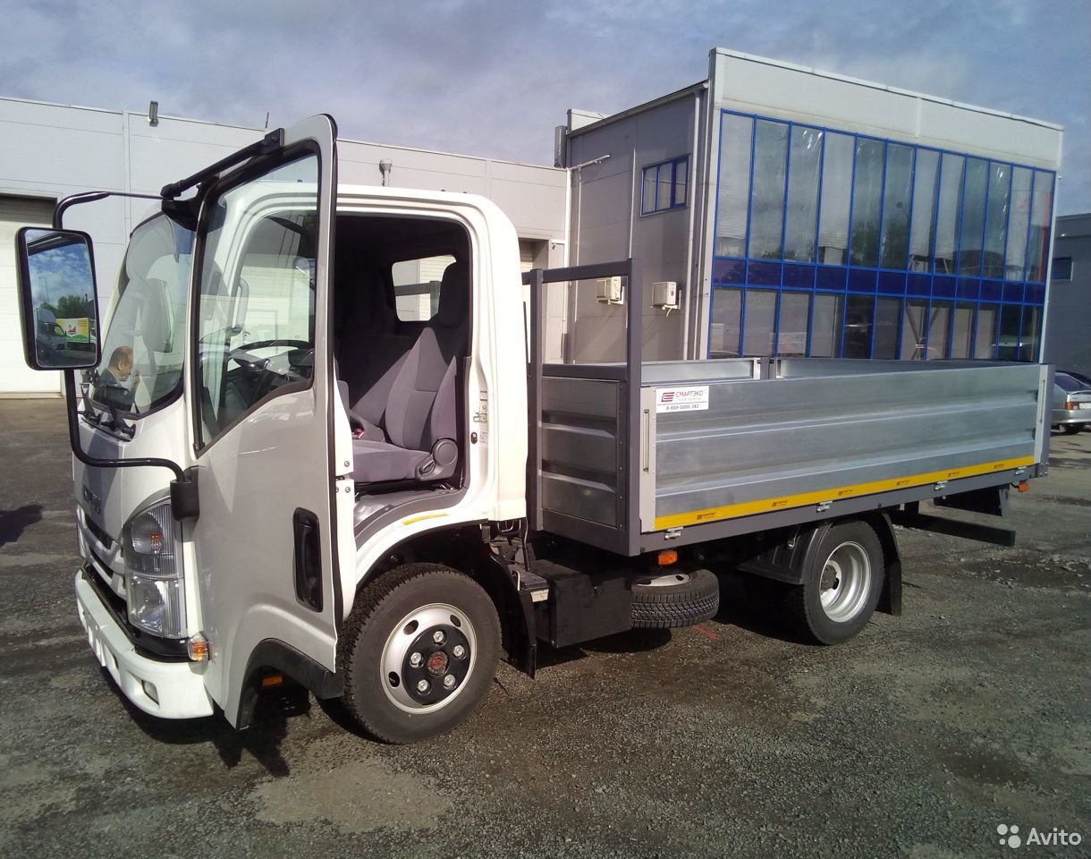 Бортовой автомобиль Isuzu NMR85