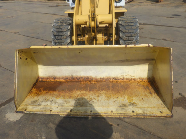 Фронтальный погрузчик TCM 810A-2