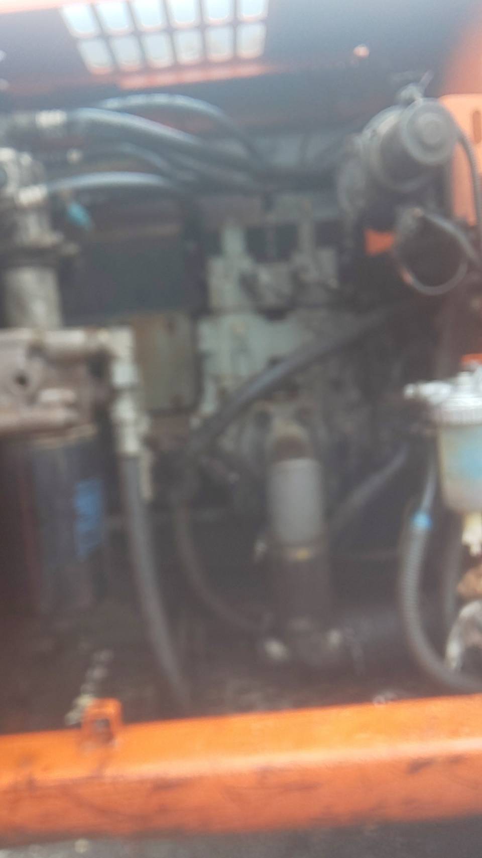 Гусеничный экскаватор Hitachi ZX160LC