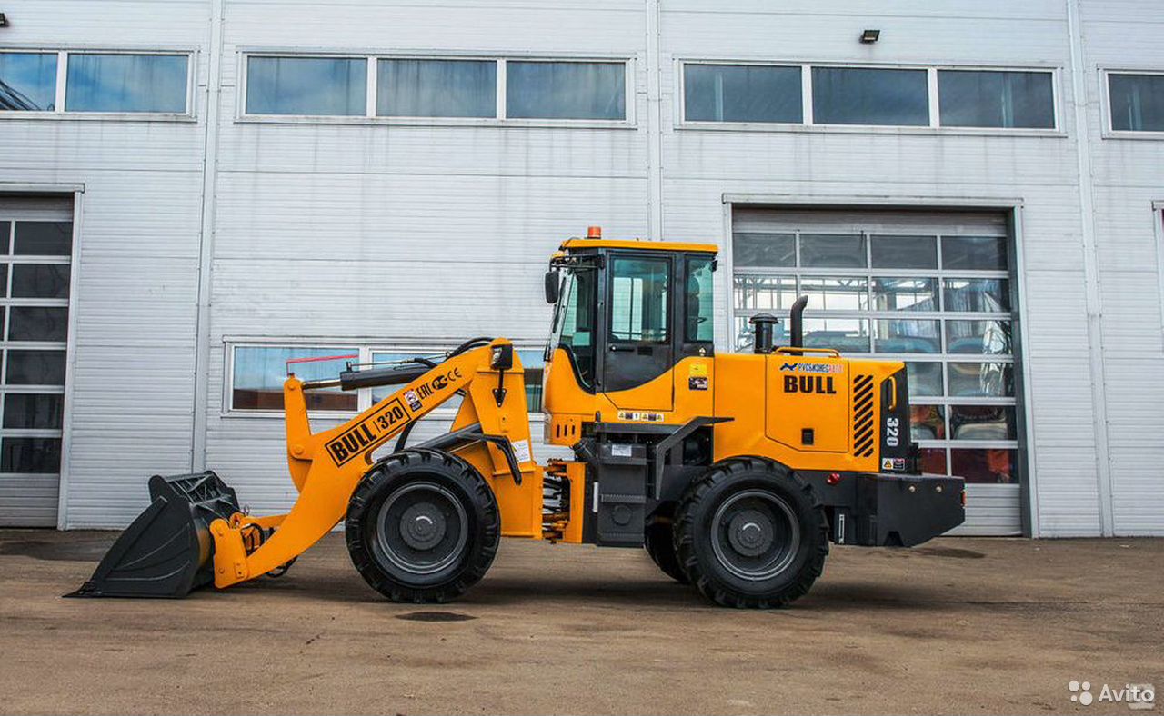 Фронтальный погрузчик Bull SL320