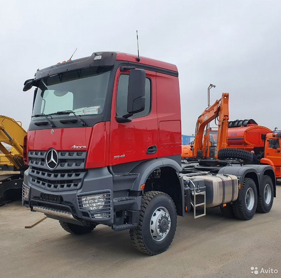 Седельный тягач Mercedes-Benz Arocs 3348 S BG13