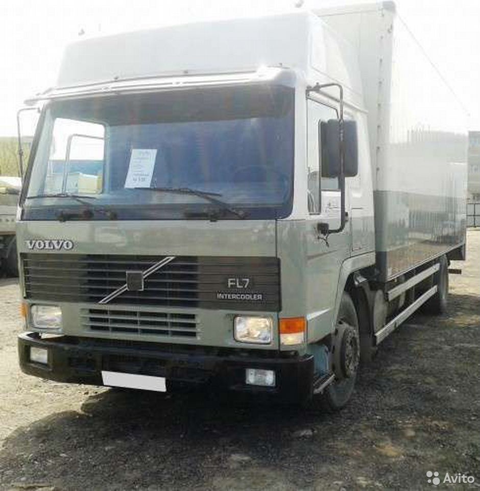 Грузовой фургон Volvo FL7