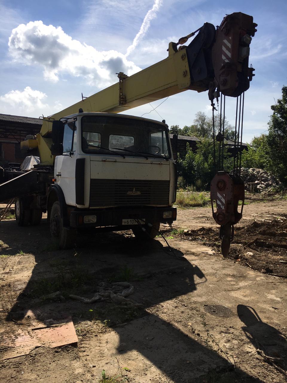 Автокран Угличмаш КС-45726-2 на шасси МАЗ 5337А2-(340)